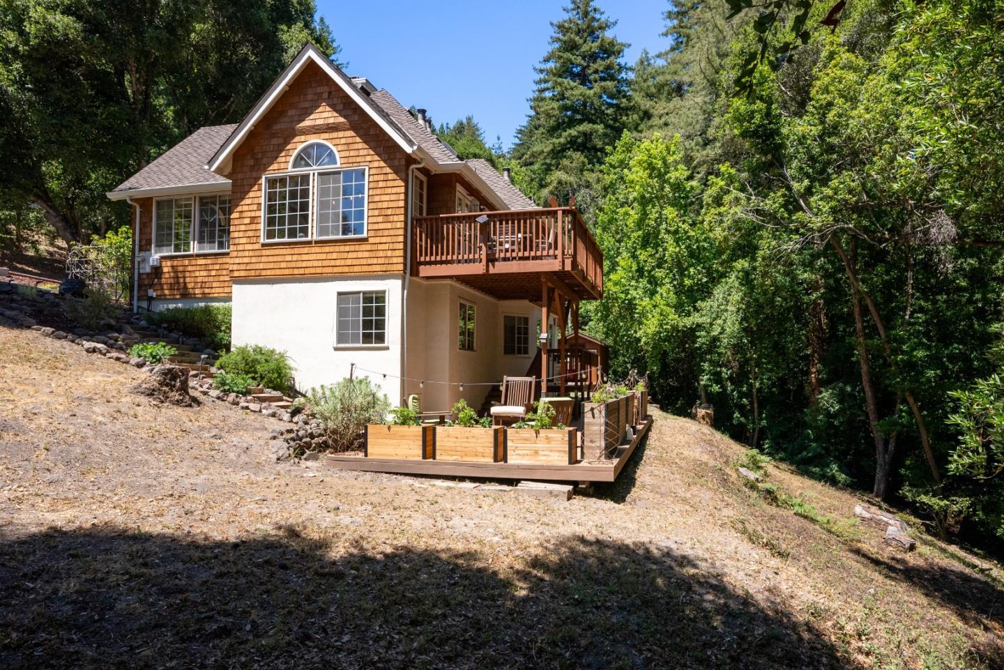 Detail Gallery Image 31 of 40 For 220 Miracle Ln, Santa Cruz,  CA 95060 - 3 Beds | 2/1 Baths