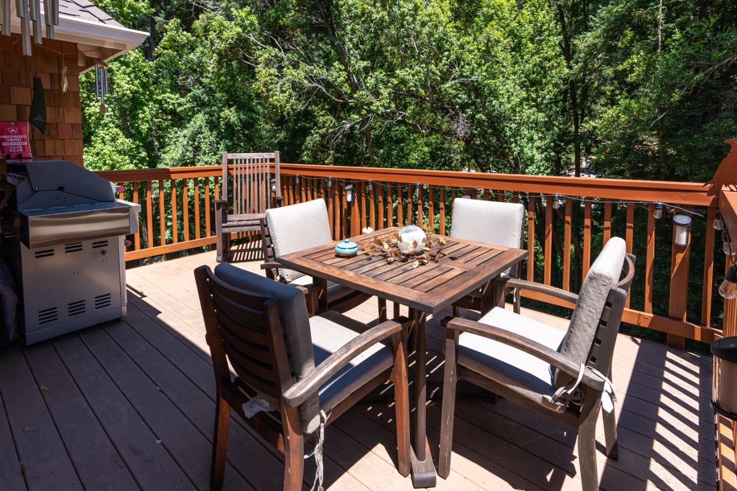 Detail Gallery Image 35 of 40 For 220 Miracle Ln, Santa Cruz,  CA 95060 - 3 Beds | 2/1 Baths