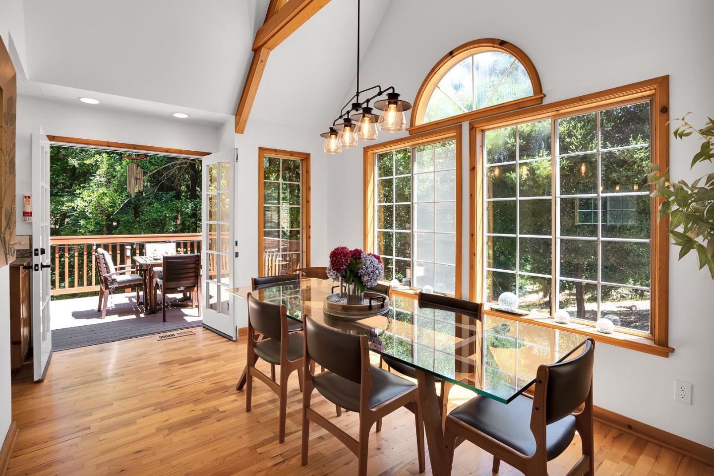 Detail Gallery Image 36 of 40 For 220 Miracle Ln, Santa Cruz,  CA 95060 - 3 Beds | 2/1 Baths