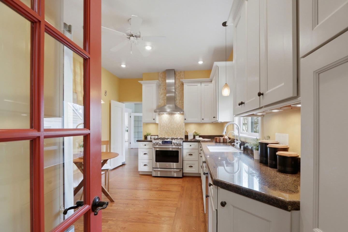 Detail Gallery Image 21 of 65 For 252 S 16th St, San Jose,  CA 95112 - 4 Beds | 3 Baths