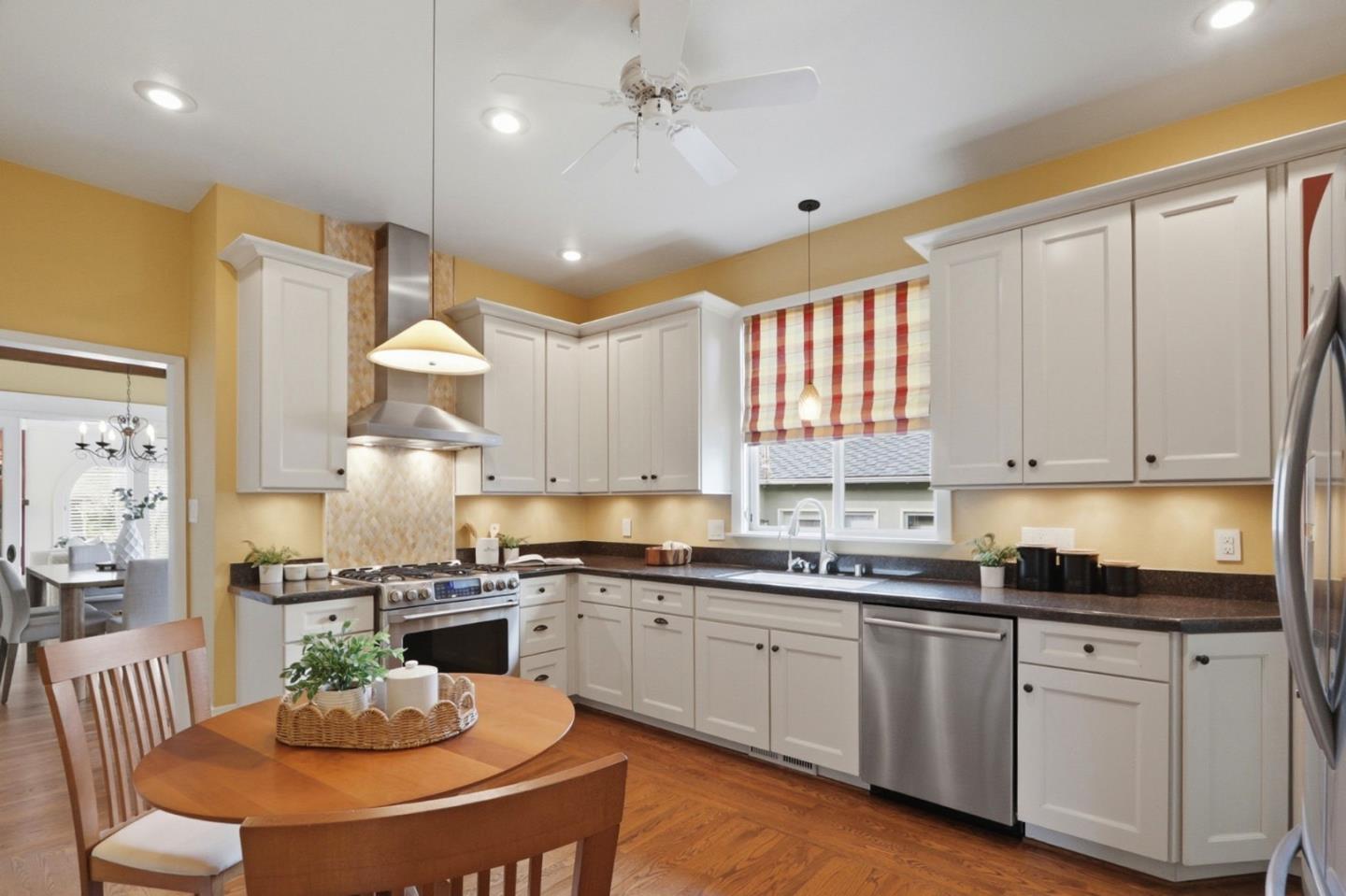 Detail Gallery Image 22 of 65 For 252 S 16th St, San Jose,  CA 95112 - 4 Beds | 3 Baths