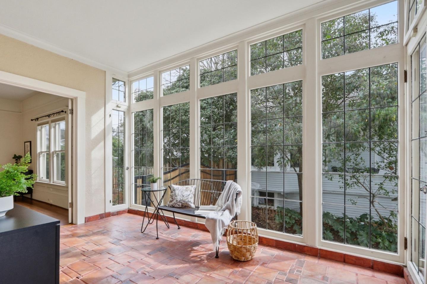 Detail Gallery Image 7 of 65 For 252 S 16th St, San Jose,  CA 95112 - 4 Beds | 3 Baths