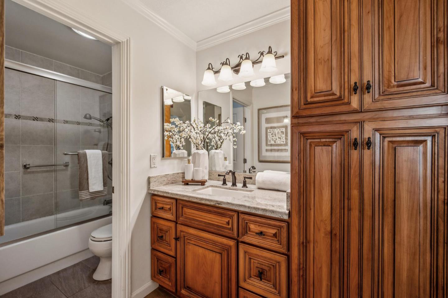 Detail Gallery Image 16 of 39 For 835 N Humboldt St #203,  San Mateo,  CA 94401 - 1 Beds | 1 Baths