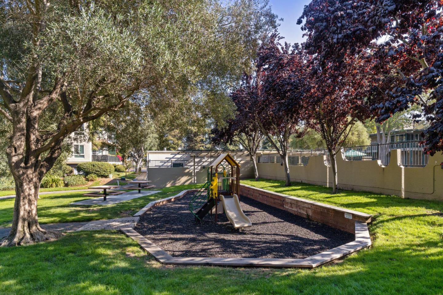 Detail Gallery Image 22 of 39 For 835 N Humboldt St #203,  San Mateo,  CA 94401 - 1 Beds | 1 Baths