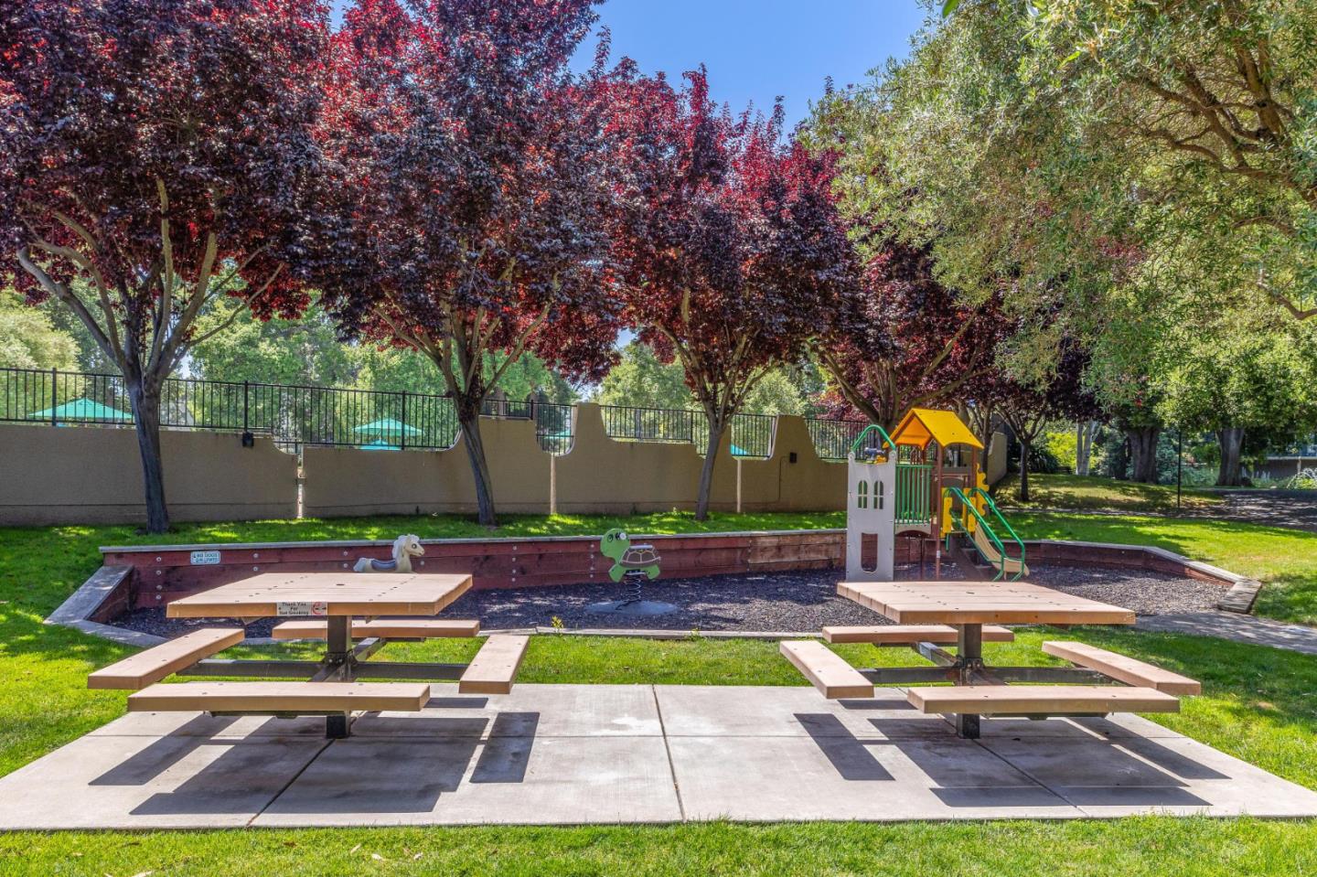 Detail Gallery Image 24 of 39 For 835 N Humboldt St #203,  San Mateo,  CA 94401 - 1 Beds | 1 Baths