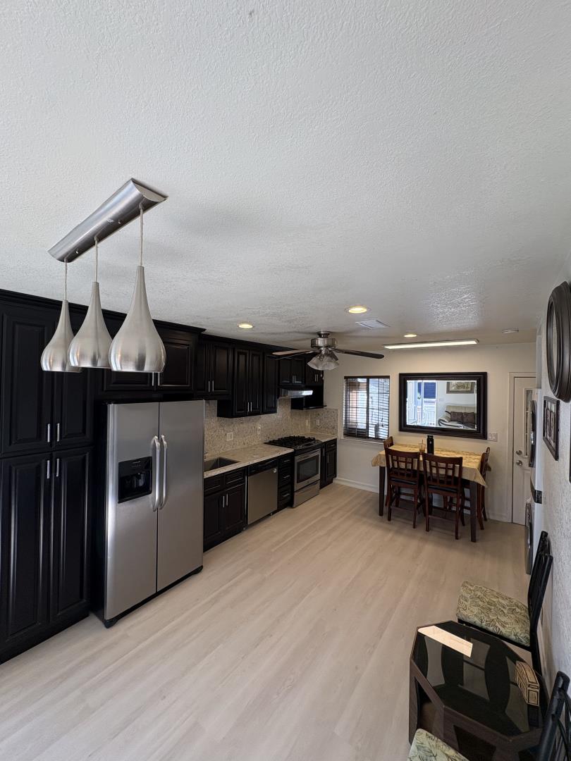 Detail Gallery Image 2 of 10 For 905 N 4th St, San Jose,  CA 95112 - 3 Beds | 2 Baths