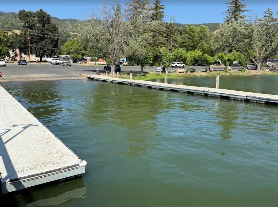 Detail Gallery Image 17 of 29 For 6726 Lakeshore Blvd, Lucerne,  CA 95458 - 3 Beds | 1 Baths