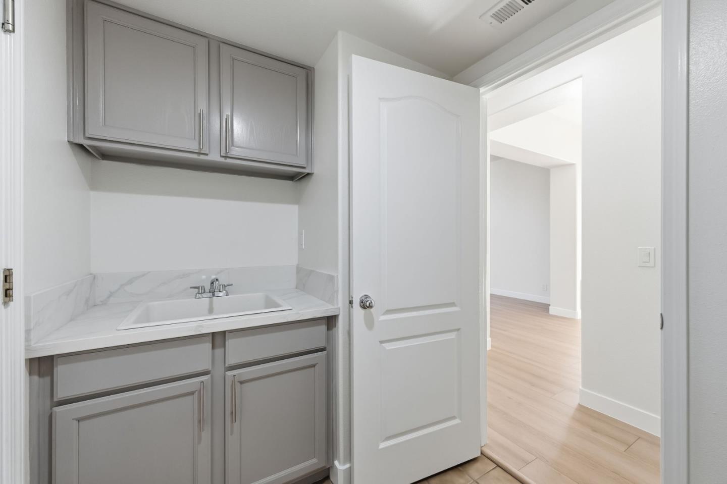 Detail Gallery Image 12 of 43 For 310 Grau Dr, Fremont,  CA 94536 - 4 Beds | 2/1 Baths