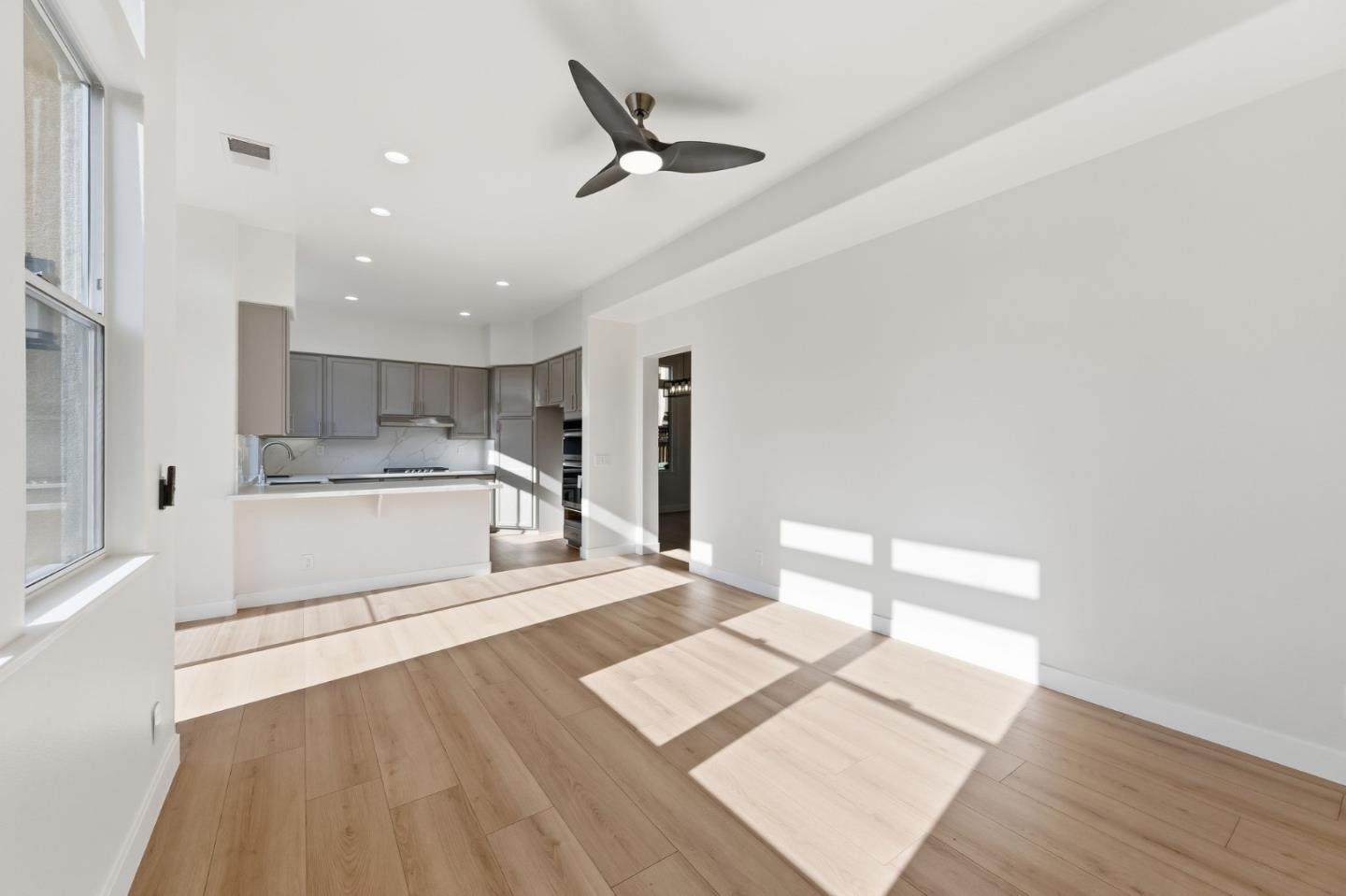 Detail Gallery Image 18 of 43 For 310 Grau Dr, Fremont,  CA 94536 - 4 Beds | 2/1 Baths