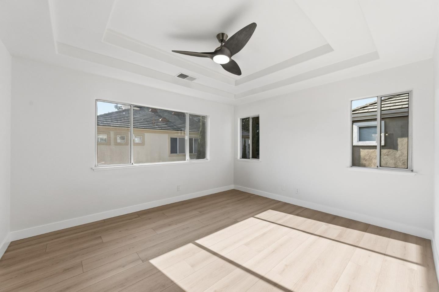 Detail Gallery Image 24 of 43 For 310 Grau Dr, Fremont,  CA 94536 - 4 Beds | 2/1 Baths