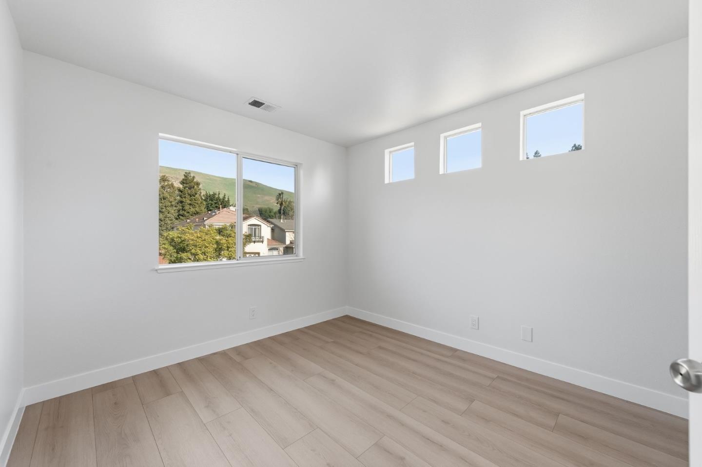 Detail Gallery Image 31 of 43 For 310 Grau Dr, Fremont,  CA 94536 - 4 Beds | 2/1 Baths