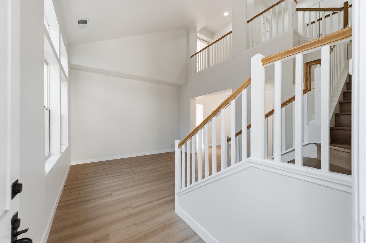 Detail Gallery Image 5 of 43 For 310 Grau Dr, Fremont,  CA 94536 - 4 Beds | 2/1 Baths