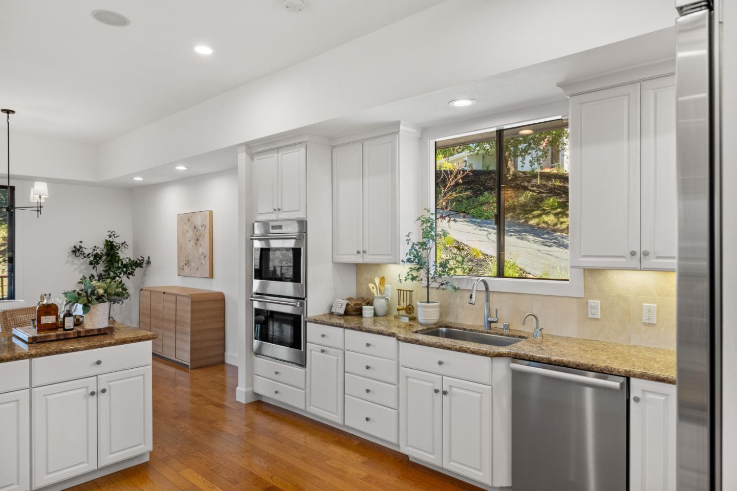 Detail Gallery Image 10 of 63 For 13370 Middle Canyon Rd, Carmel Valley,  CA 93924 - 3 Beds | 4 Baths