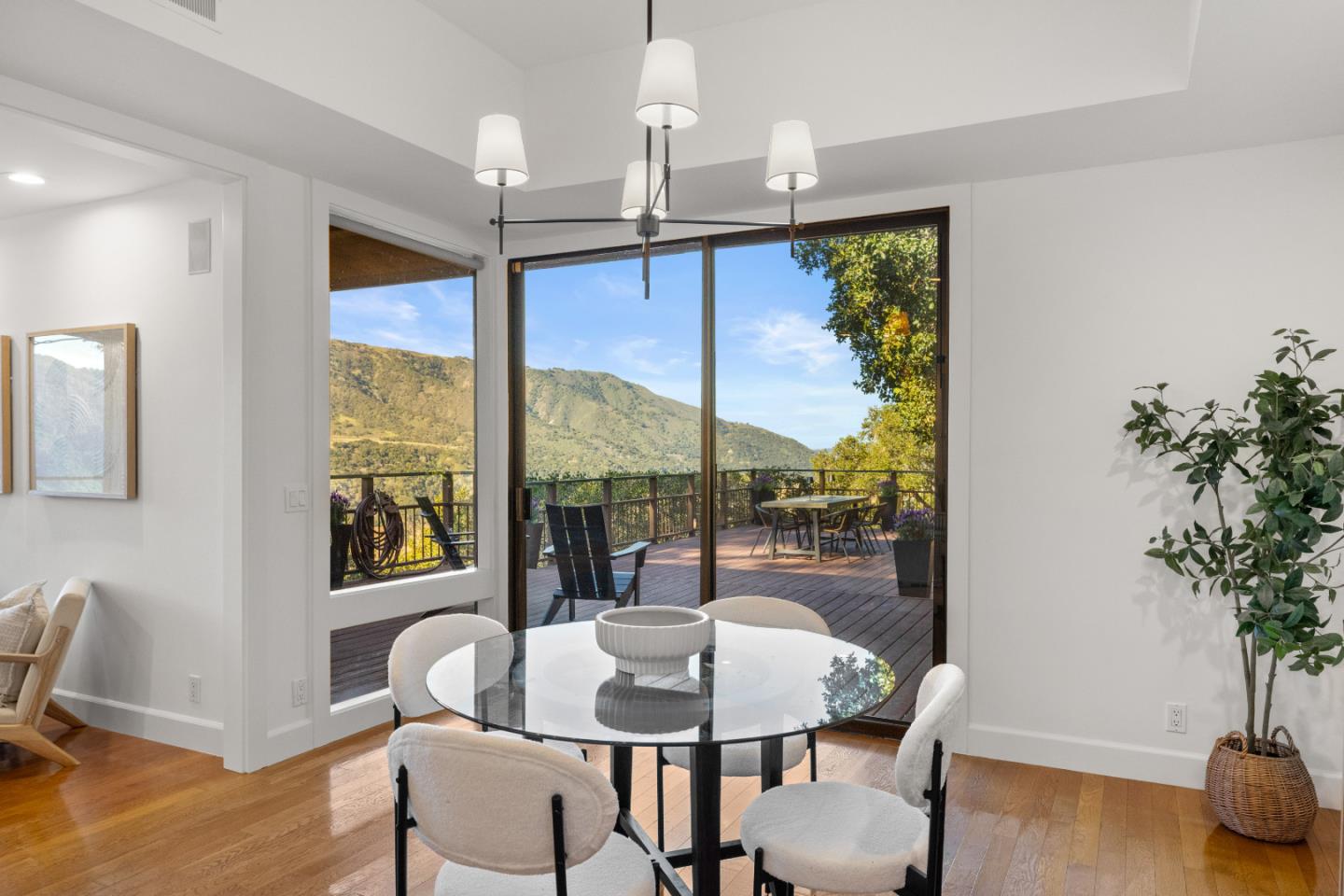 Detail Gallery Image 14 of 63 For 13370 Middle Canyon Rd, Carmel Valley,  CA 93924 - 3 Beds | 4 Baths