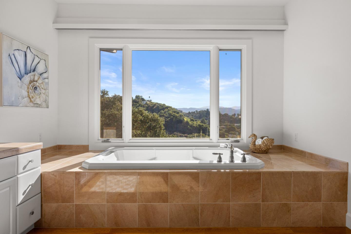 Detail Gallery Image 24 of 63 For 13370 Middle Canyon Rd, Carmel Valley,  CA 93924 - 3 Beds | 4 Baths