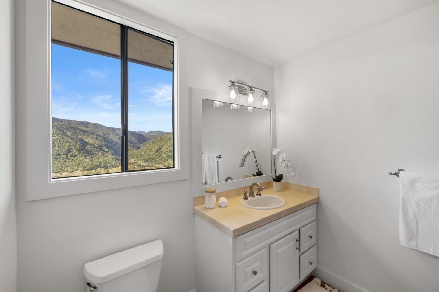 Detail Gallery Image 33 of 63 For 13370 Middle Canyon Rd, Carmel Valley,  CA 93924 - 3 Beds | 4 Baths