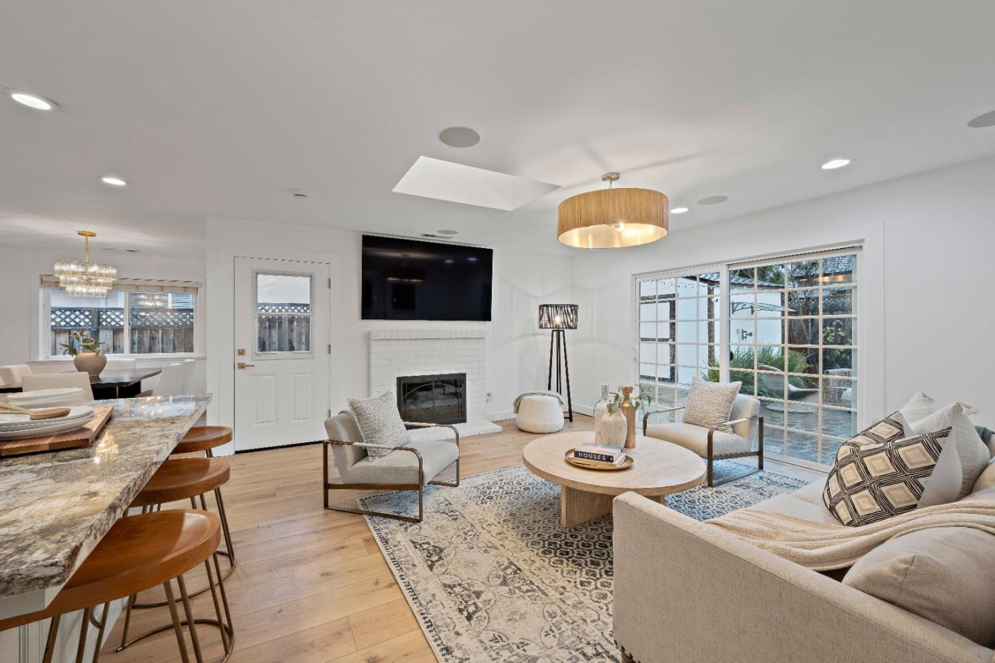 Detail Gallery Image 10 of 26 For 3819 Willowood Dr, San Jose,  CA 95118 - 4 Beds | 2 Baths