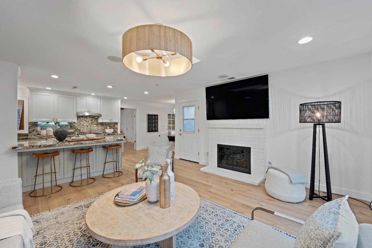 Detail Gallery Image 11 of 26 For 3819 Willowood Dr, San Jose,  CA 95118 - 4 Beds | 2 Baths