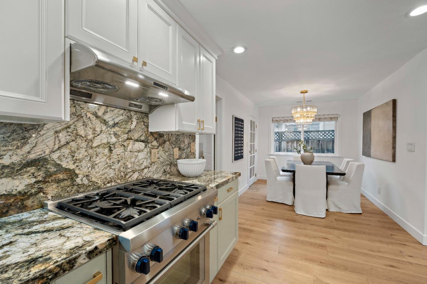 Detail Gallery Image 6 of 26 For 3819 Willowood Dr, San Jose,  CA 95118 - 4 Beds | 2 Baths