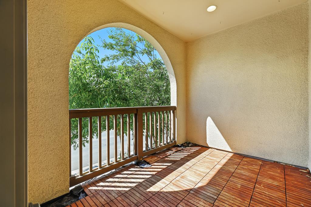 Detail Gallery Image 14 of 34 For 316 Fair Oaks Ave, Sunnyvale,  CA 94085 - 4 Beds | 3/1 Baths