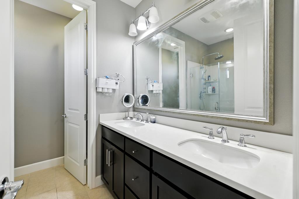 Detail Gallery Image 19 of 34 For 316 Fair Oaks Ave, Sunnyvale,  CA 94085 - 4 Beds | 3/1 Baths