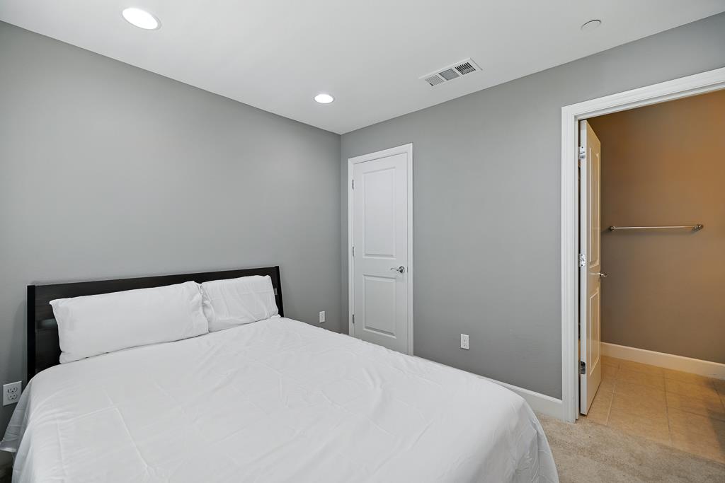 Detail Gallery Image 23 of 34 For 316 Fair Oaks Ave, Sunnyvale,  CA 94085 - 4 Beds | 3/1 Baths