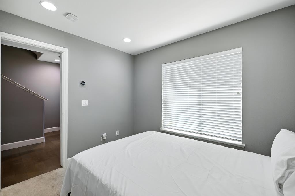 Detail Gallery Image 24 of 34 For 316 Fair Oaks Ave, Sunnyvale,  CA 94085 - 4 Beds | 3/1 Baths