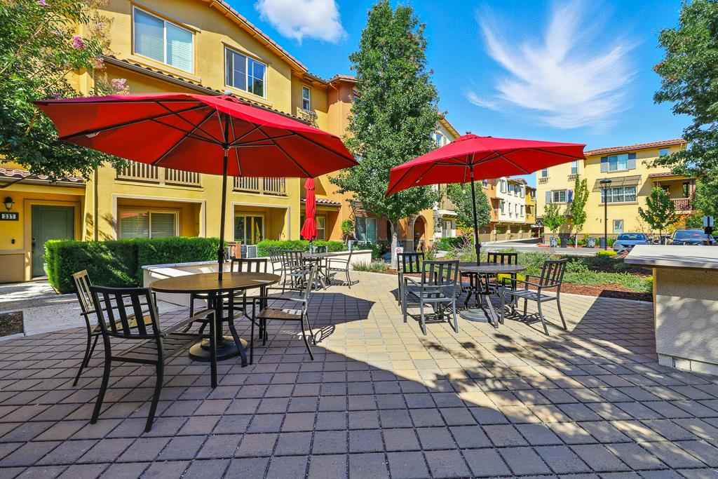 Detail Gallery Image 33 of 34 For 316 Fair Oaks Ave, Sunnyvale,  CA 94085 - 4 Beds | 3/1 Baths