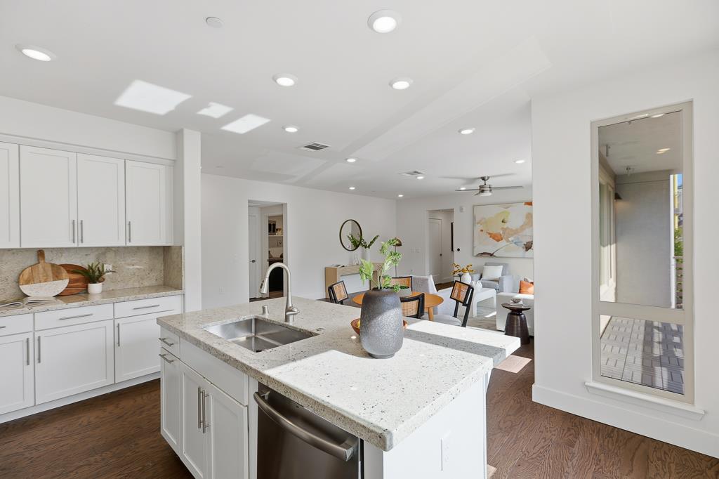 Detail Gallery Image 12 of 62 For 1625 Delano St #23,  Milpitas,  CA 95035 - 3 Beds | 2/1 Baths