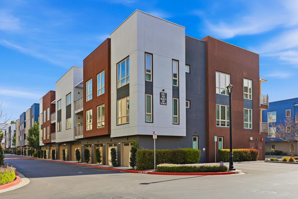 Detail Gallery Image 50 of 62 For 1625 Delano St #23,  Milpitas,  CA 95035 - 3 Beds | 2/1 Baths