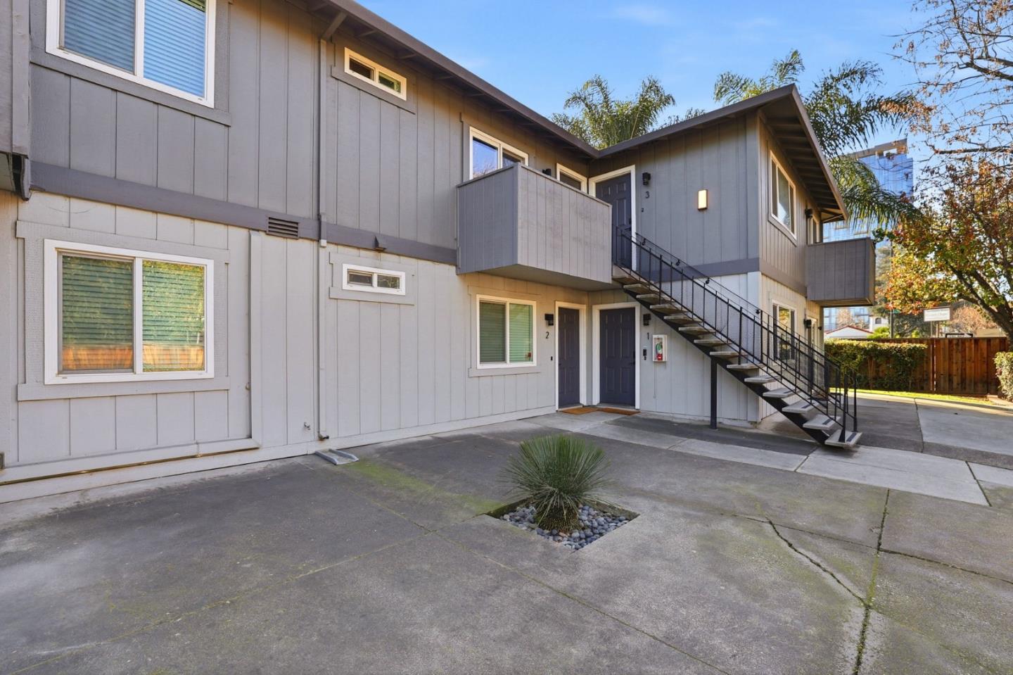 Detail Gallery Image 4 of 25 For 128 E Reed St, San Jose,  CA 95112 - – Beds | – Baths