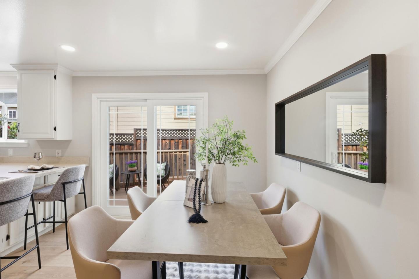 Detail Gallery Image 23 of 46 For 2404 Cipriani Blvd, Belmont,  CA 94002 - 3 Beds | 1 Baths