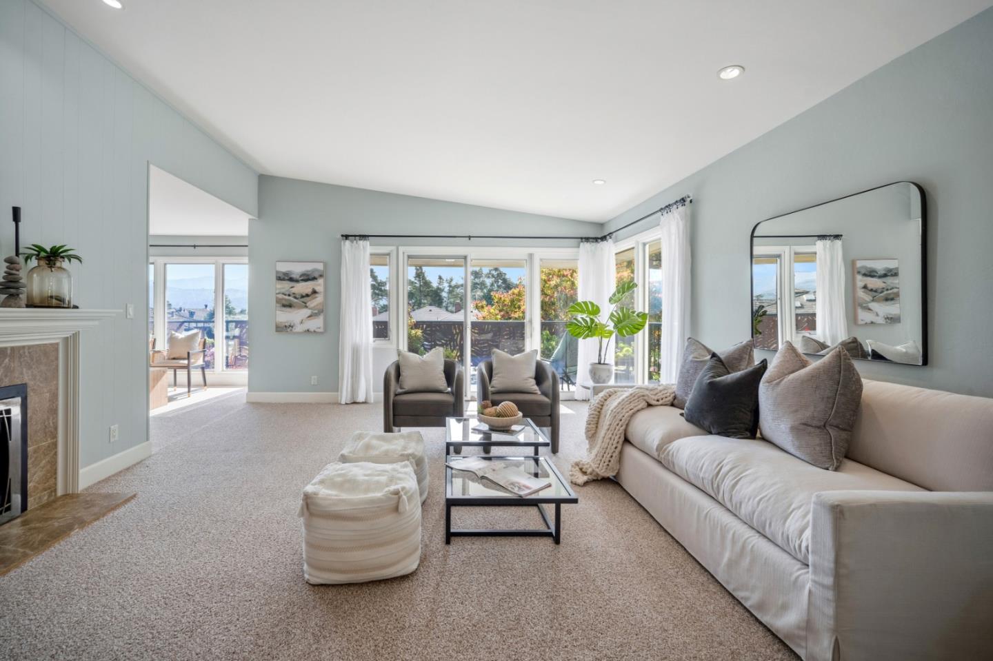 Detail Gallery Image 10 of 56 For 148 Del Mesa Carmel, Carmel,  CA 93923 - 2 Beds | 2 Baths