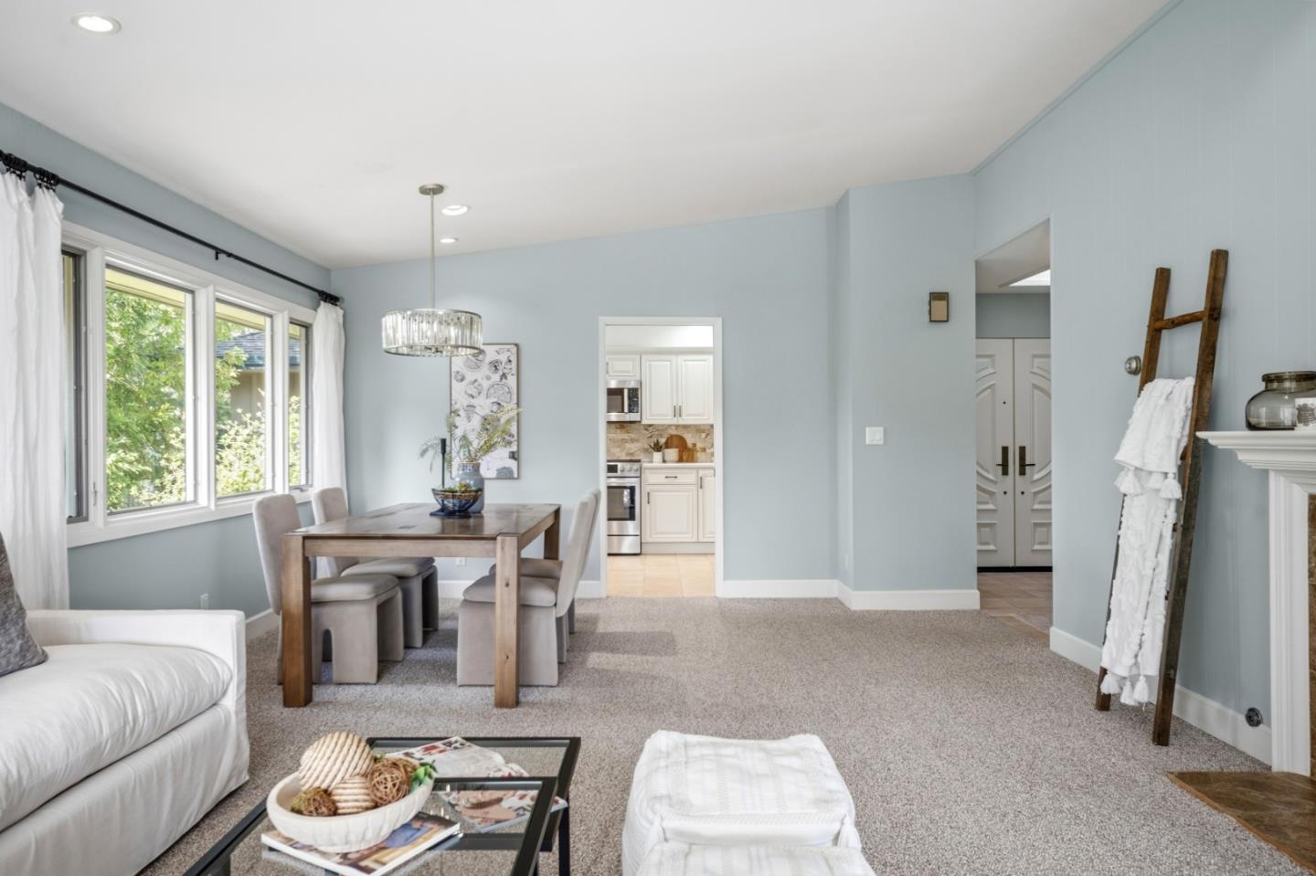 Detail Gallery Image 14 of 56 For 148 Del Mesa Carmel, Carmel,  CA 93923 - 2 Beds | 2 Baths