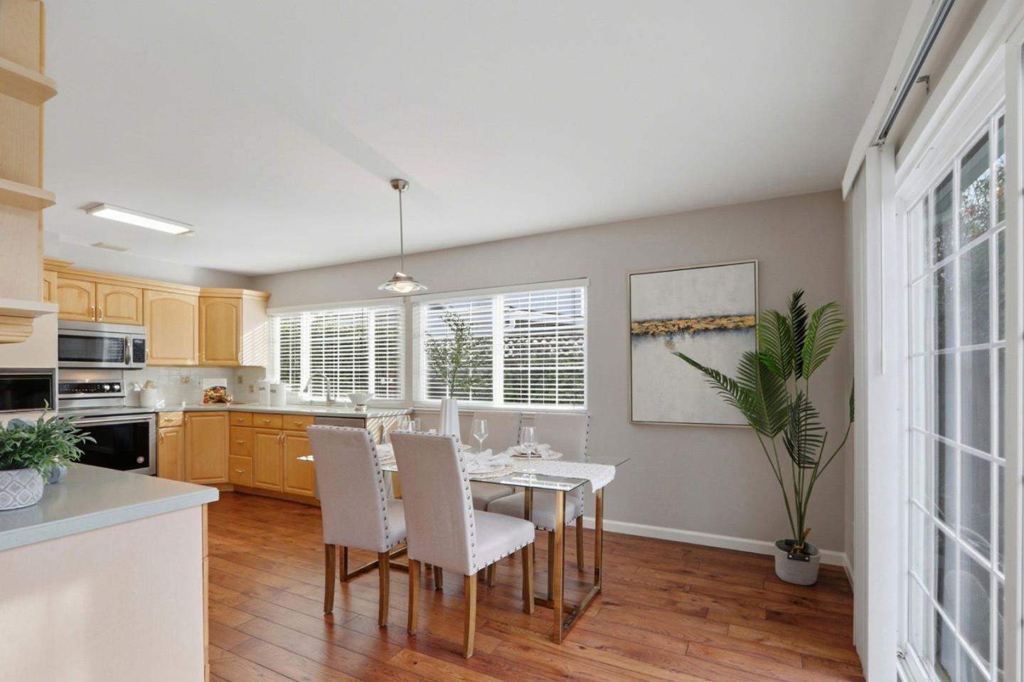 Detail Gallery Image 15 of 38 For 6075 Bigelow Ct, San Jose,  CA 95123 - 4 Beds | 2 Baths