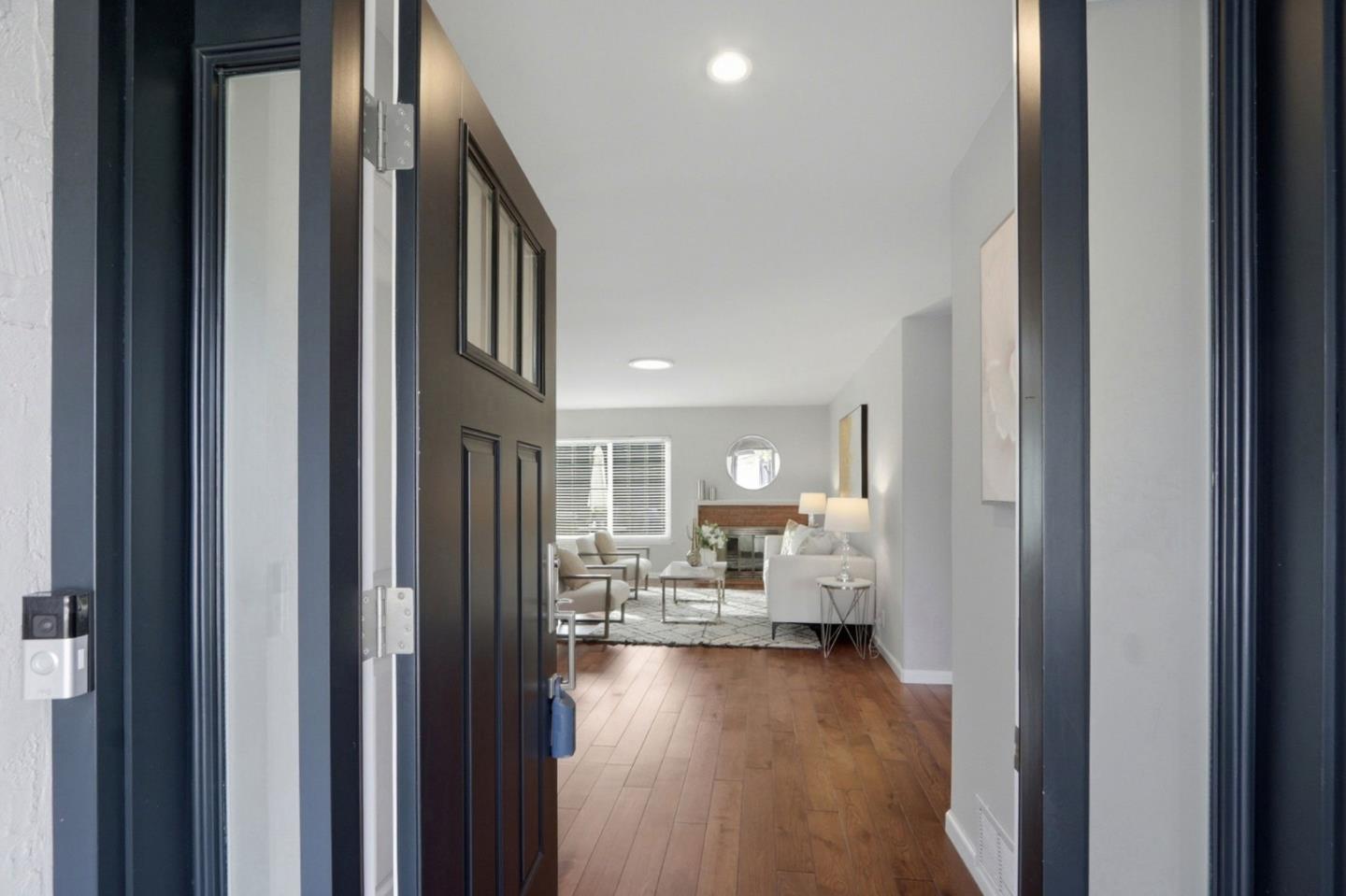 Detail Gallery Image 4 of 38 For 6075 Bigelow Ct, San Jose,  CA 95123 - 4 Beds | 2 Baths