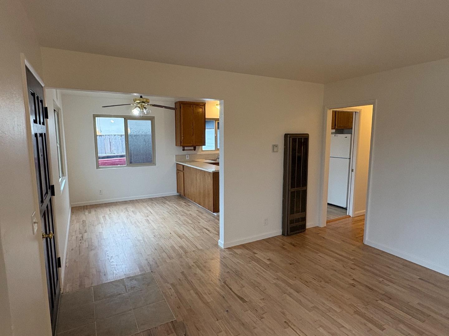 Detail Gallery Image 10 of 25 For 1675 Luxton St, Seaside,  CA 93955 - 3 Beds | 1/1 Baths