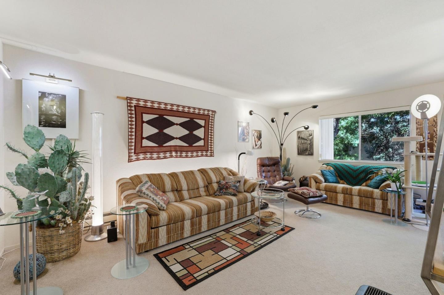 Detail Gallery Image 10 of 22 For 1140 Castro St, Mountain View,  CA 94040 - – Beds | – Baths