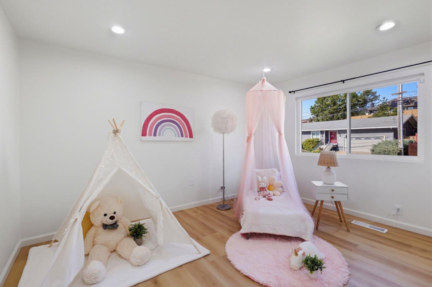 Detail Gallery Image 26 of 51 For 3395 Melendy Dr, San Carlos,  CA 94070 - 3 Beds | 2 Baths