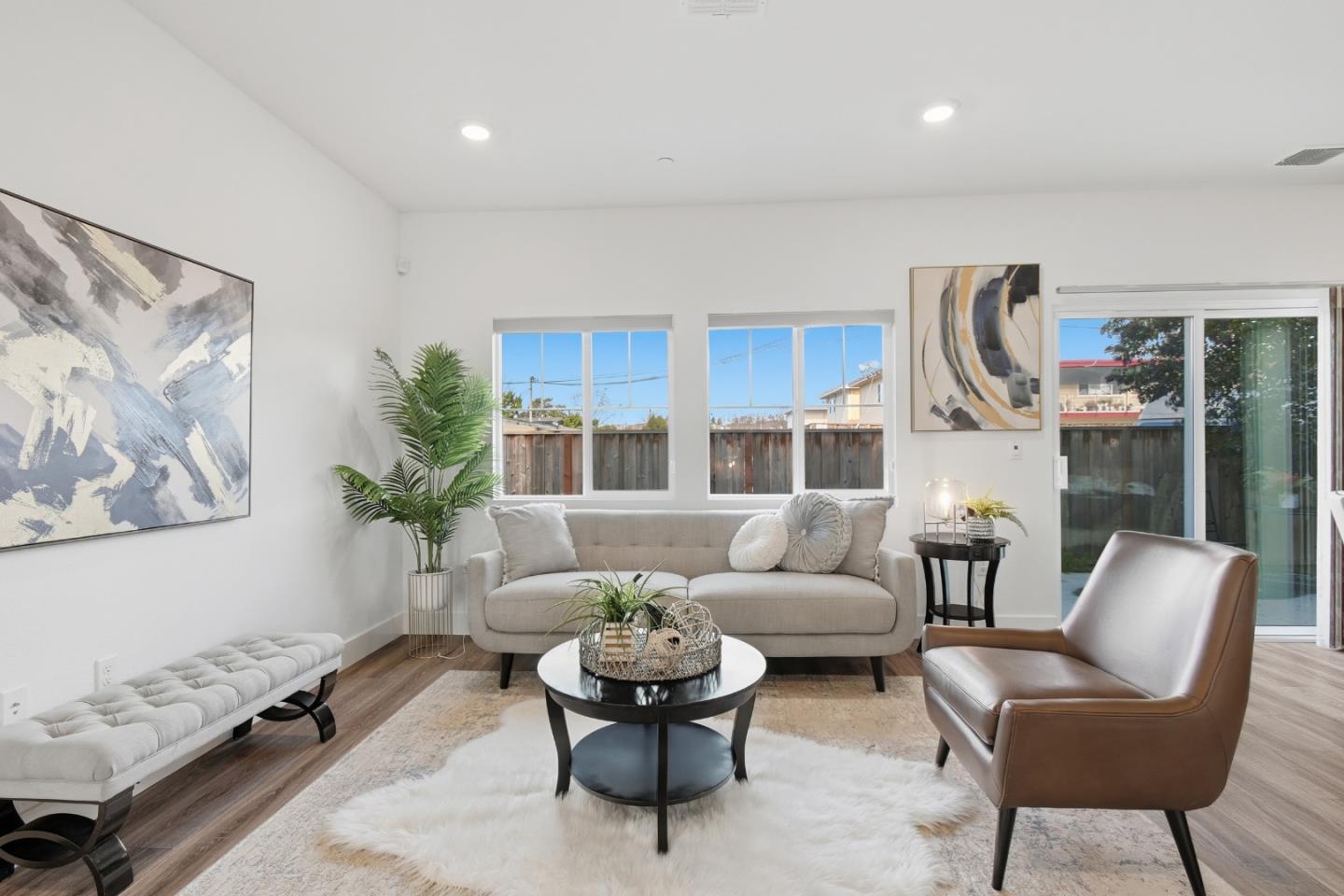 Detail Gallery Image 6 of 38 For 121 Mountaintop Ave, Hayward,  CA 94544 - 3 Beds | 2/1 Baths