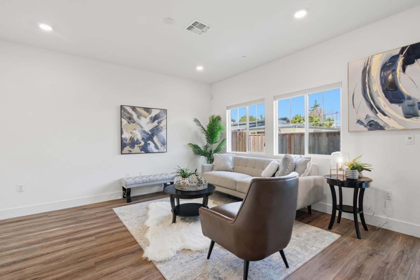 Detail Gallery Image 7 of 38 For 121 Mountaintop Ave, Hayward,  CA 94544 - 3 Beds | 2/1 Baths