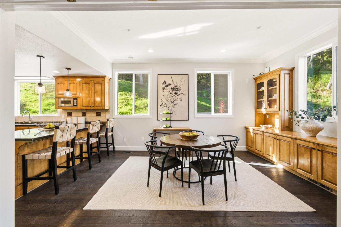 Detail Gallery Image 10 of 80 For 18400 Lakeview Ct, Los Gatos,  CA 95033 - 6 Beds | 4/2 Baths