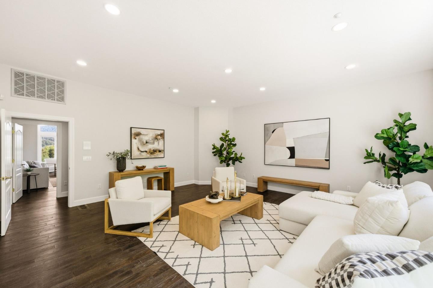 Detail Gallery Image 21 of 80 For 18400 Lakeview Ct, Los Gatos,  CA 95033 - 6 Beds | 4/2 Baths