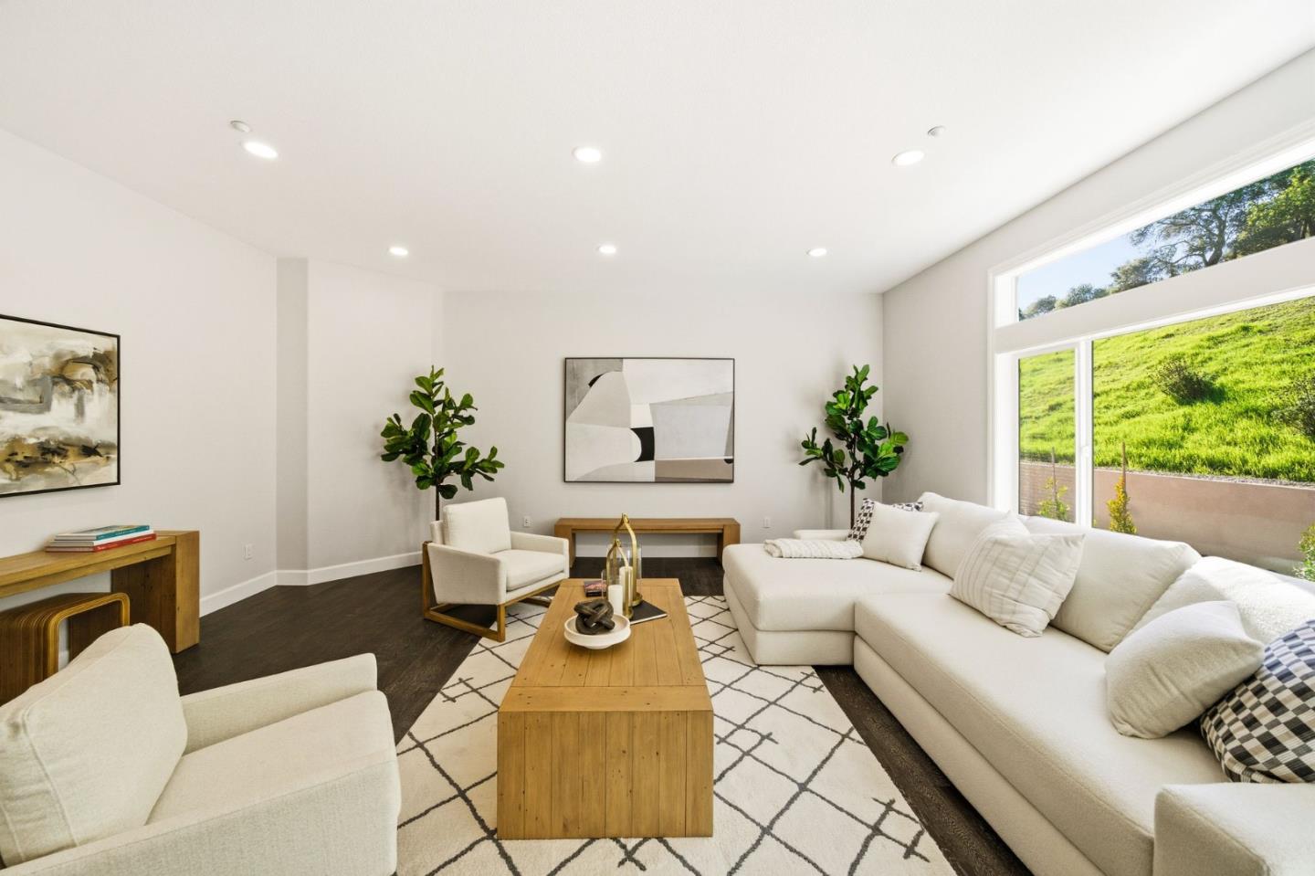 Detail Gallery Image 22 of 80 For 18400 Lakeview Ct, Los Gatos,  CA 95033 - 6 Beds | 4/2 Baths