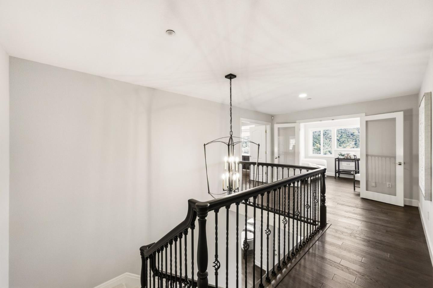 Detail Gallery Image 32 of 80 For 18400 Lakeview Ct, Los Gatos,  CA 95033 - 6 Beds | 4/2 Baths