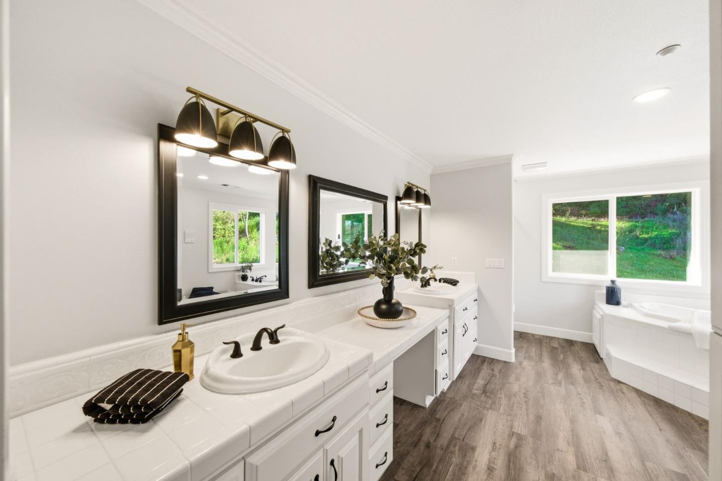 Detail Gallery Image 38 of 80 For 18400 Lakeview Ct, Los Gatos,  CA 95033 - 6 Beds | 4/2 Baths