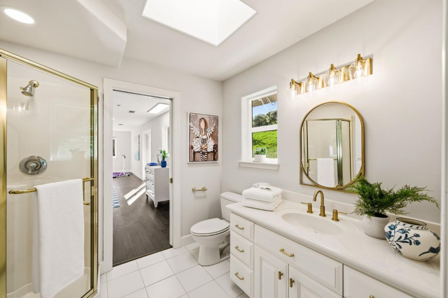 Detail Gallery Image 48 of 80 For 18400 Lakeview Ct, Los Gatos,  CA 95033 - 6 Beds | 4/2 Baths