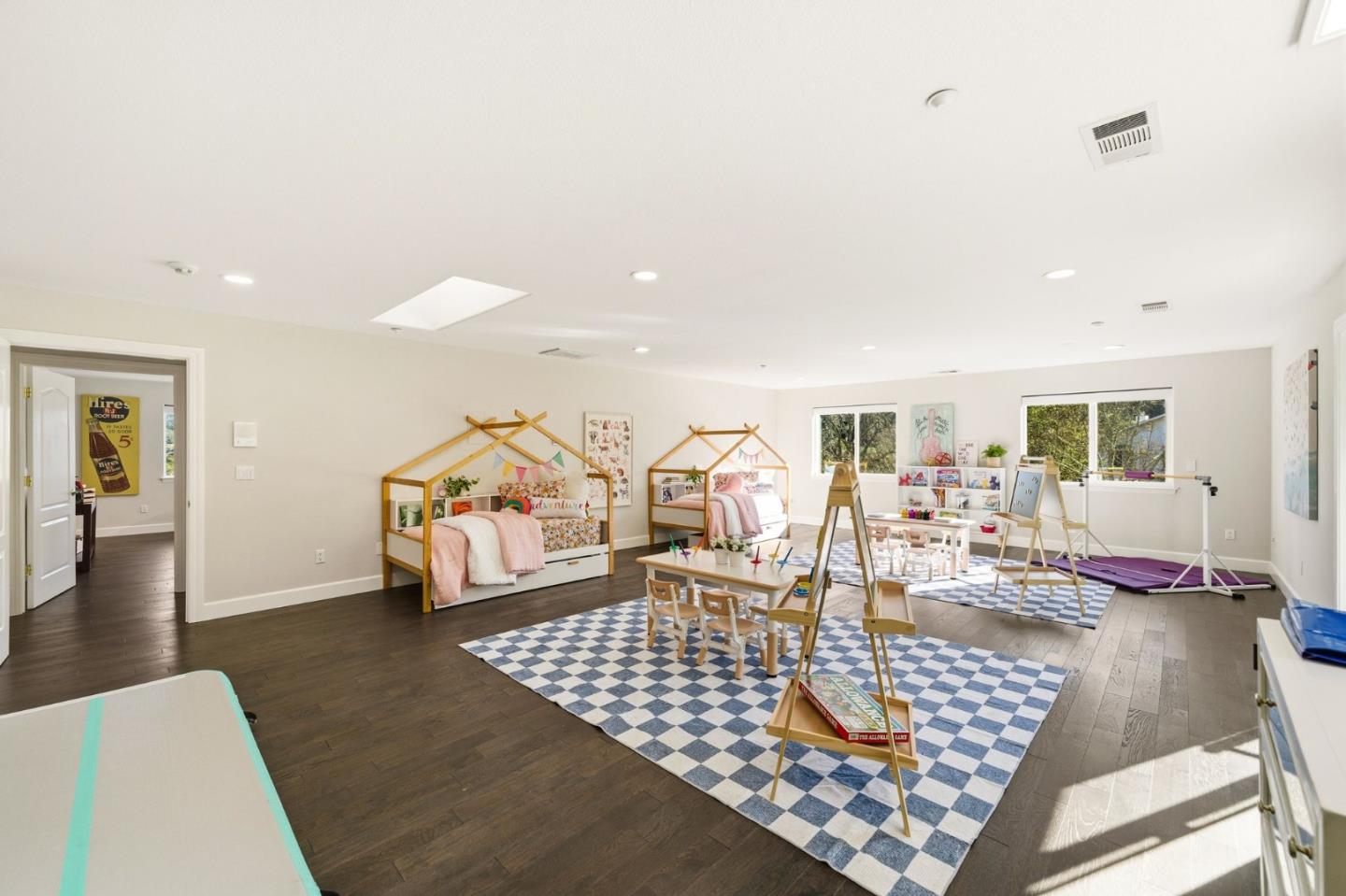 Detail Gallery Image 49 of 80 For 18400 Lakeview Ct, Los Gatos,  CA 95033 - 6 Beds | 4/2 Baths