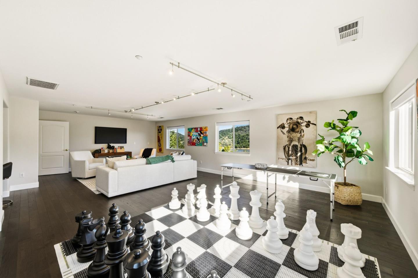 Detail Gallery Image 53 of 80 For 18400 Lakeview Ct, Los Gatos,  CA 95033 - 6 Beds | 4/2 Baths