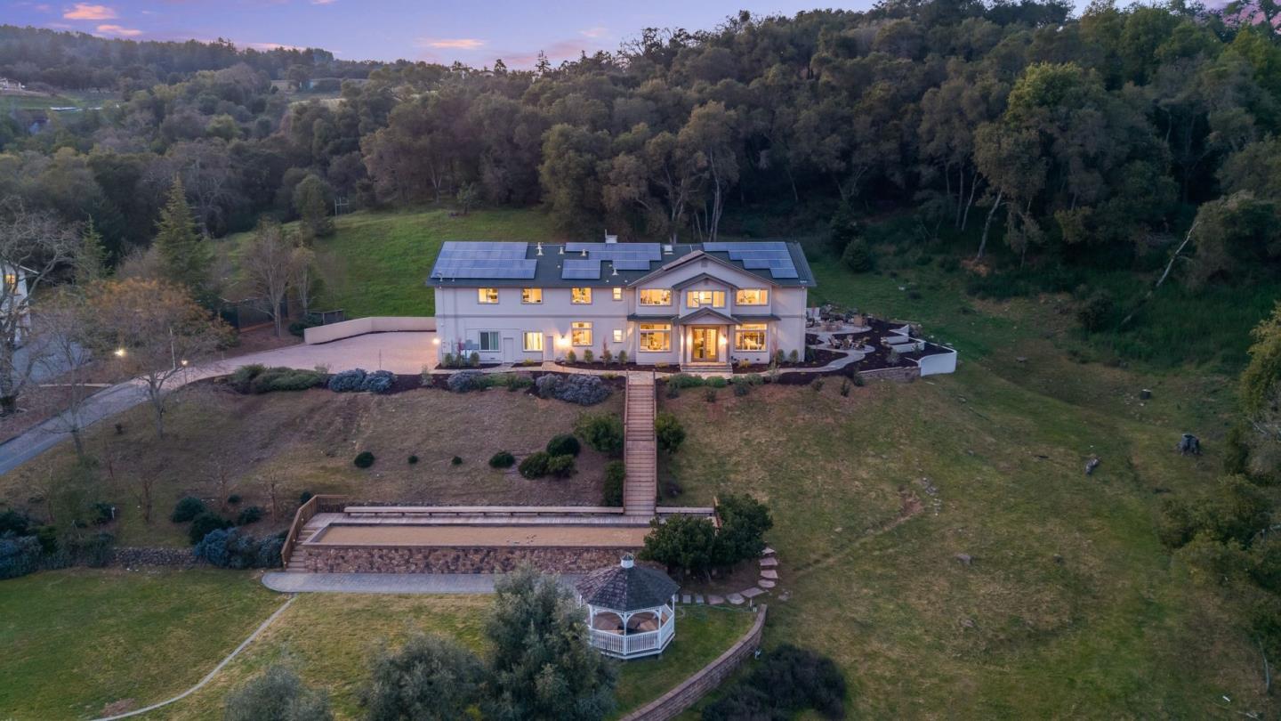 Detail Gallery Image 72 of 80 For 18400 Lakeview Ct, Los Gatos,  CA 95033 - 6 Beds | 4/2 Baths